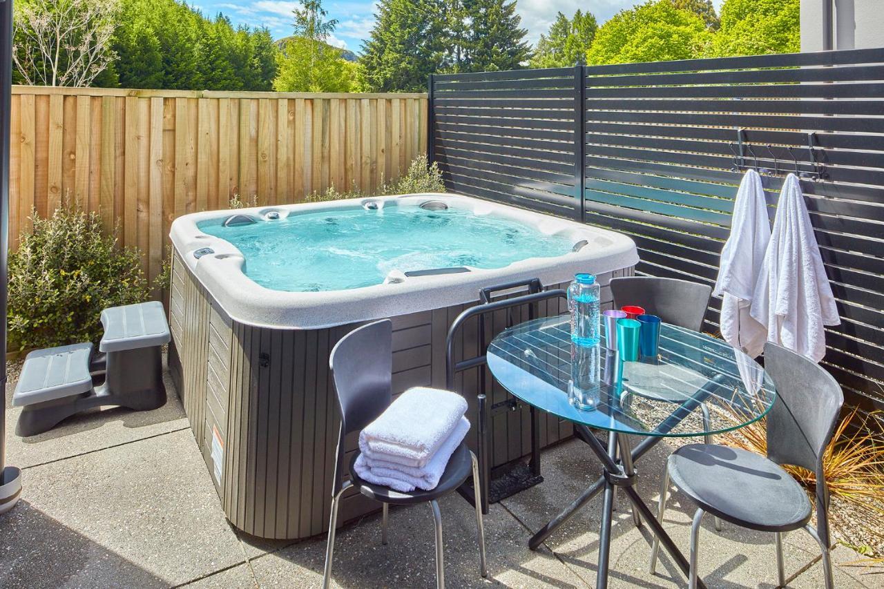 Arthurs Point Retreat - With Hot Tub クイーンズタウン エクステリア 写真