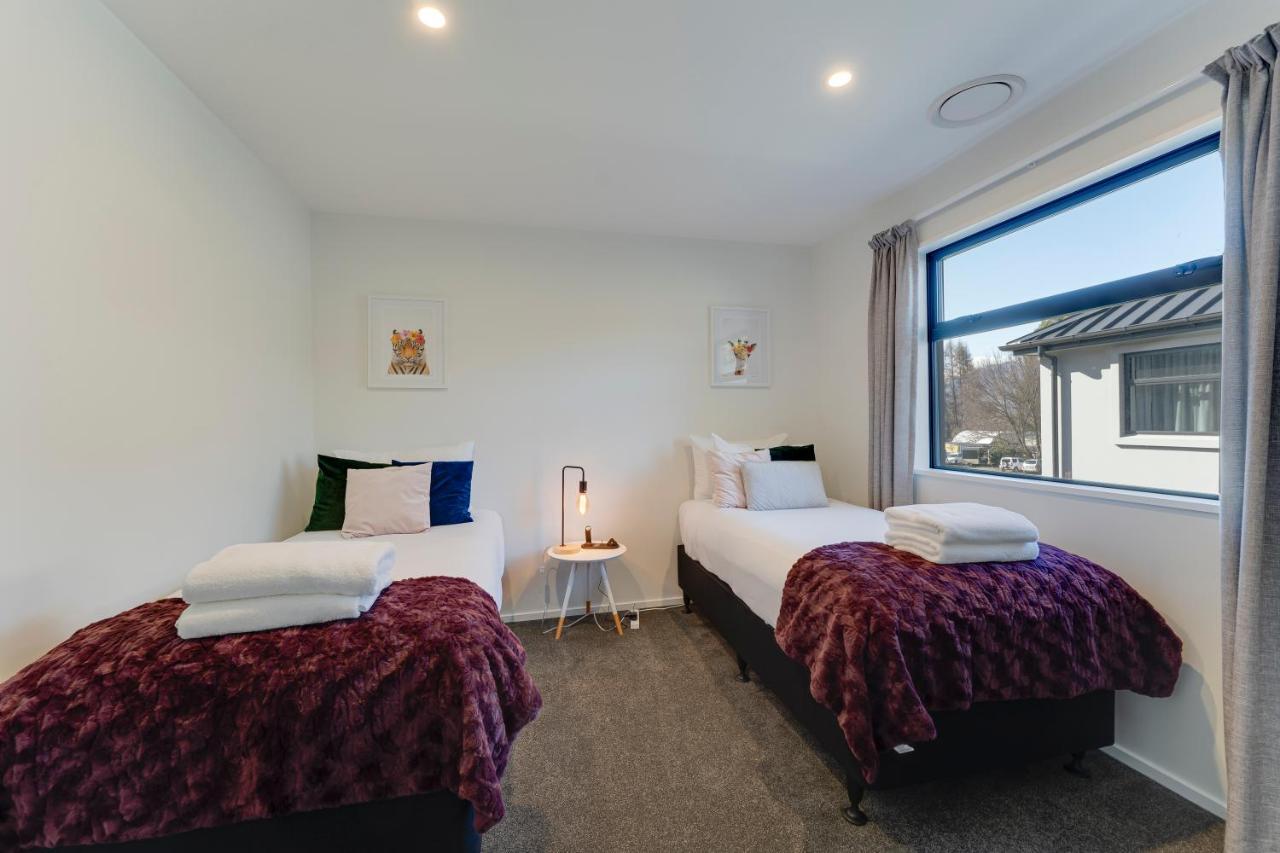 Arthurs Point Retreat - With Hot Tub クイーンズタウン エクステリア 写真